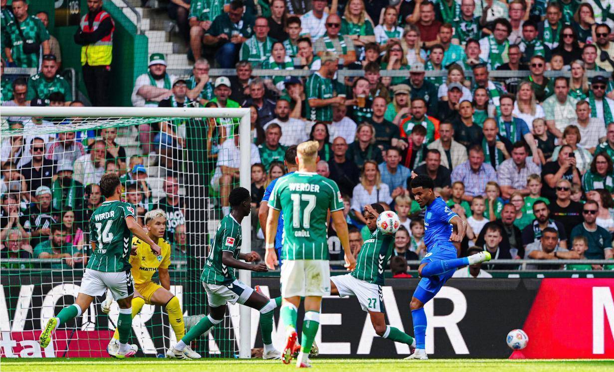 星空体育官网-今晚突围战来临，法兰克福围绕欧篮联门线救险，压力陡增，数据趋势出现新变化的简单介绍