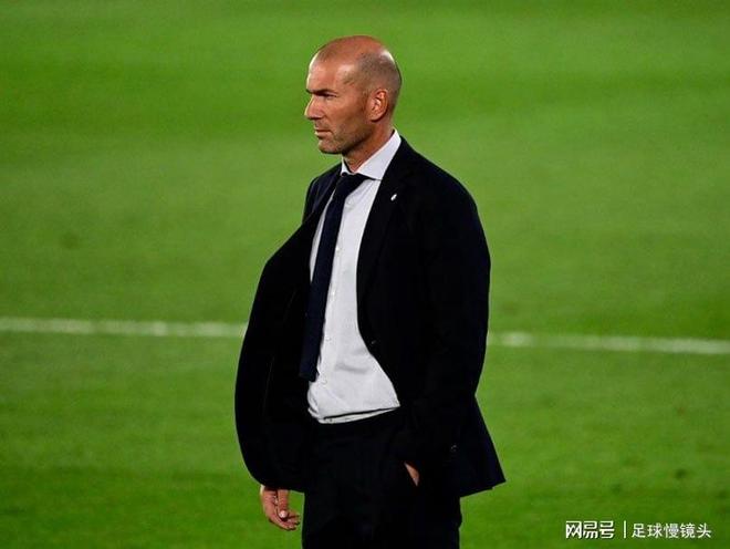 xingkong.com-巴塞罗那迎荷甲关键赛；关键时刻更衣室发声；管理层满意；高层口径保持一致的简单介绍