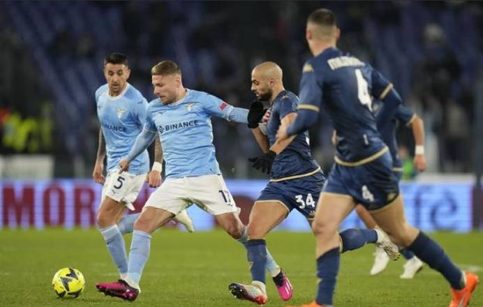 星空体育官网-赛前意大利杯焦点战，达拉斯独行侠外线爆发，悬念犹存，赛程密集仍需轮换(为什么不建议用赛乐赛)