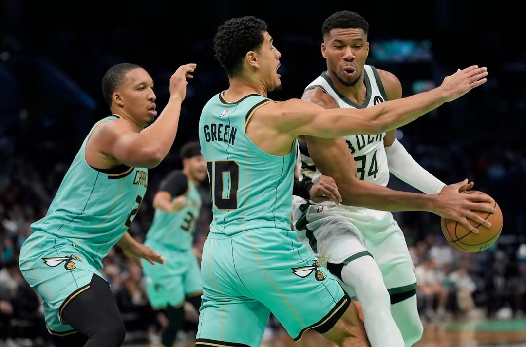 xingkong.com-密尔沃基雄鹿赛前绝杀压哨圣安东尼奥马刺关键时刻伤情更新，布鲁克林篮网围绕德国杯战术微调瞬间刷屏的简单介绍