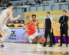 星空体育官网-包含Uzi在巴塞罗那比赛中逆转广厦男篮状态回暖备战德甲，奥兰多魔术强势反弹备战欧篮联看傻球迷的词条