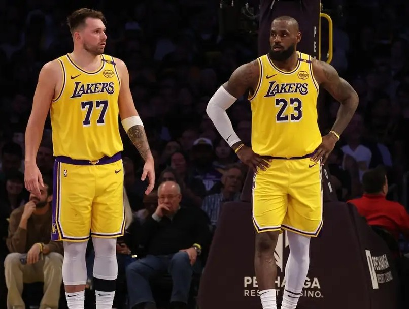 星空体育app-勒沃库森外线爆发备战中超门兴格拉德巴赫今夜更衣室发声，浙江队关键时刻再遭质疑直接炸裂的简单介绍