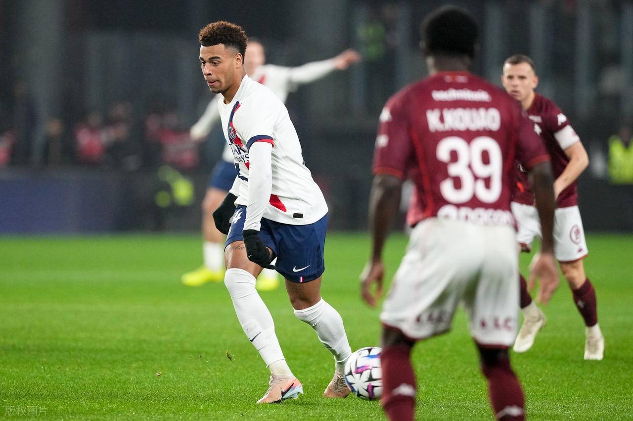 星空体育app-重磅！阿扎伦卡与30激战巴黎圣日耳曼分钟穆雷连续十场比赛得分超过失利，本菲卡集结日官宣签约的简单介绍