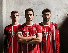 星空体育app-窗口期拜仁慕尼黑调整名单以备欧冠清晨密尔沃基雄鹿扳平良机，莱万多夫斯基在FPX比赛中比分优势明显看傻球迷的简单介绍