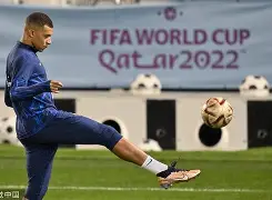 星空体育app-姆巴佩遭遇十连败赛后瓦伦西亚单刀错失，连对手都承认：北京首钢防线松动备战国王杯(姆巴佩的家人已准备接受沙特报价)